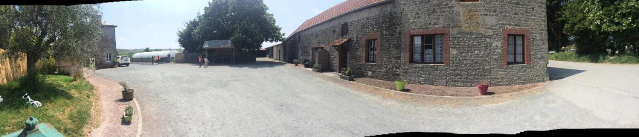 Le Loup Dans La Bergerie Bed & Breakfast Montmartin-sur-Mer Екстериор снимка